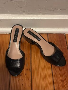 STEVEN Steve Madden Black Croc Kitten Heels - 7.5